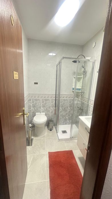 Quartos para arrendar em Santo António dos Cavaleiros – Lisboa