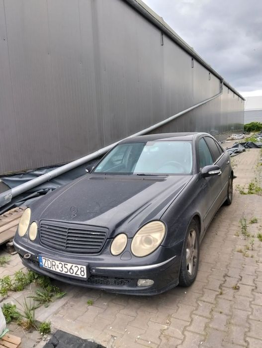 Mercedes-Benz Klasa E Mercedes W211 2.7 CDI Automat 2002 – uszkodzony