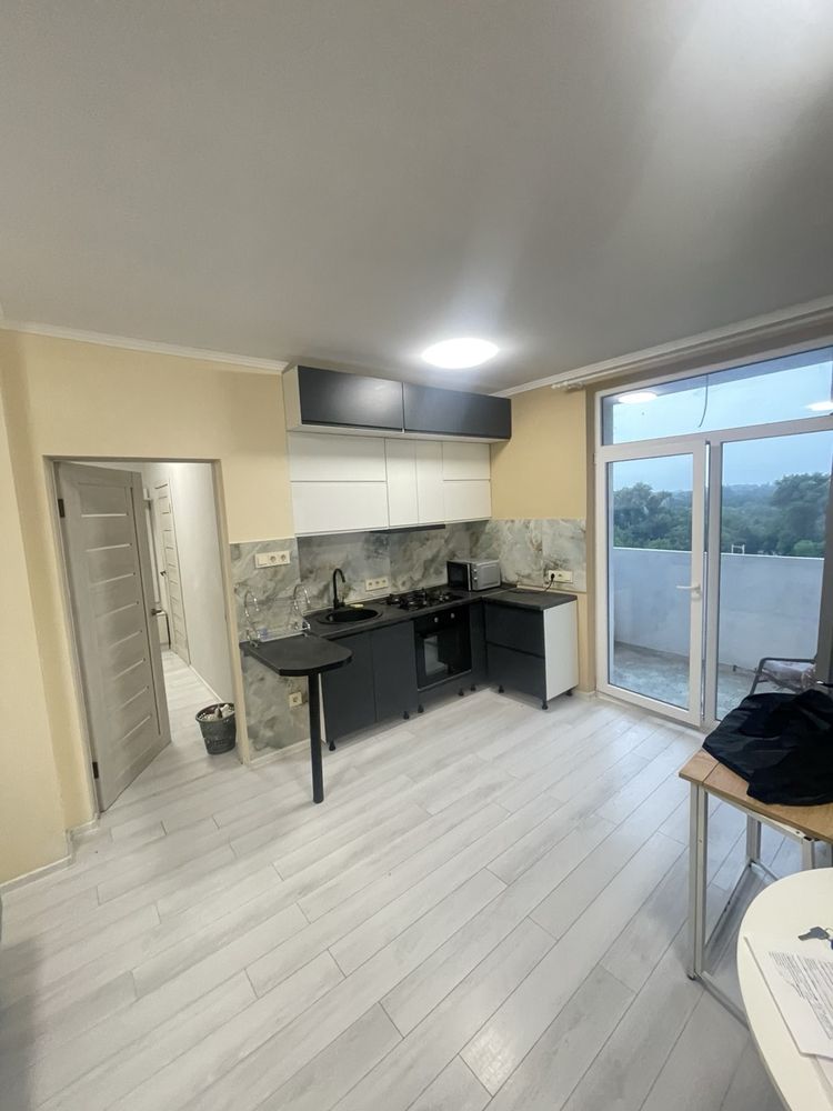 Панорамна квартира в новобудові,1,5 к.