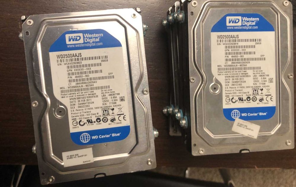 Lote de 5 un de discos de 250Gb