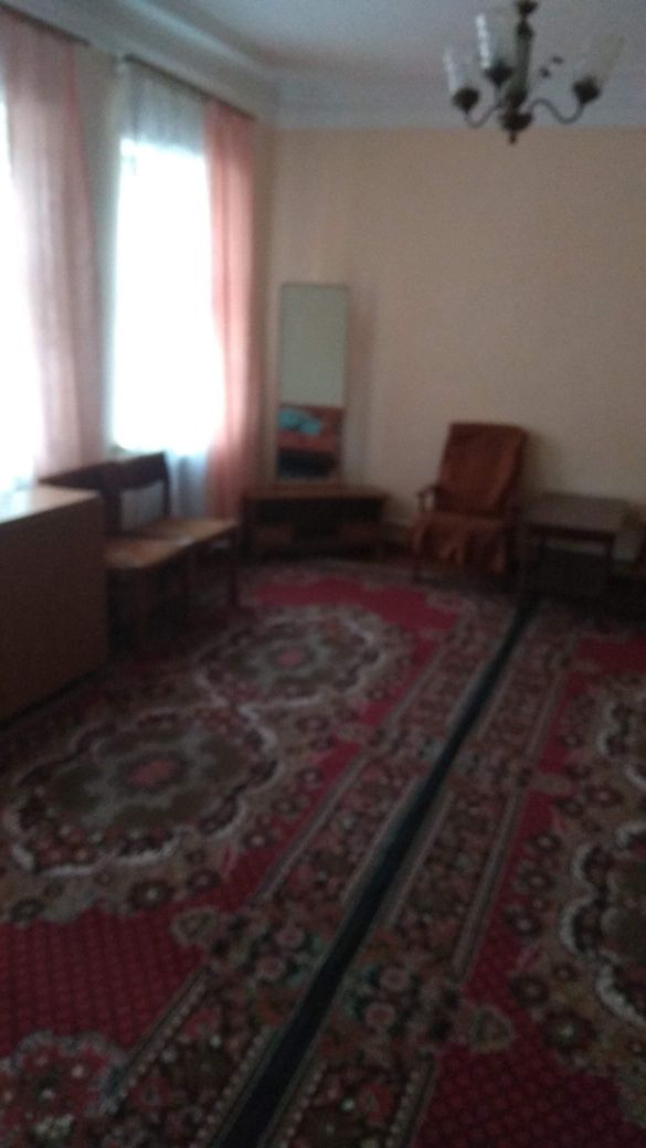 Сдаю полдома на длительный срок
