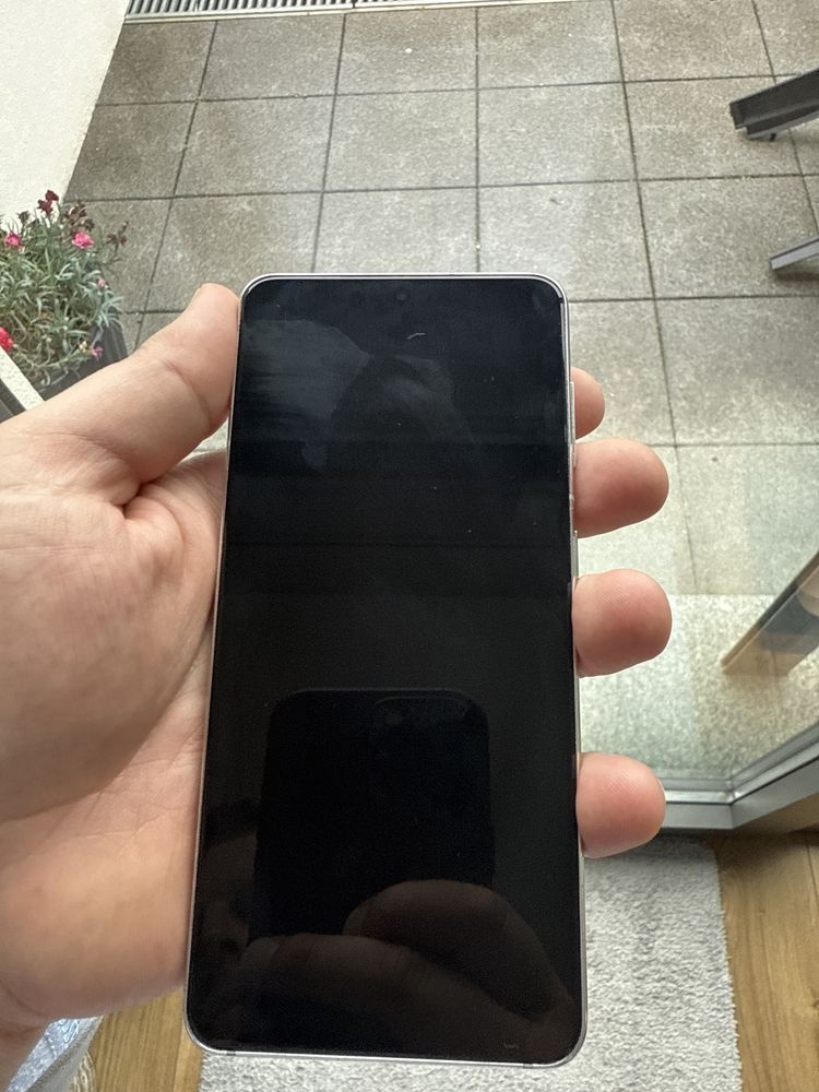 Samsung s21 128gb 8gb ram