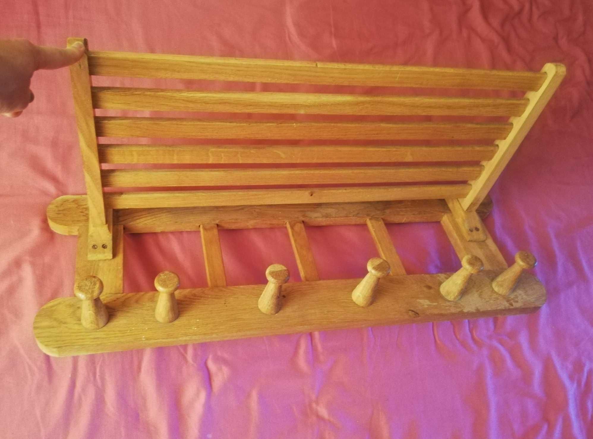 solidny wieszak drewniany z półką do przedpokoju 71cm
