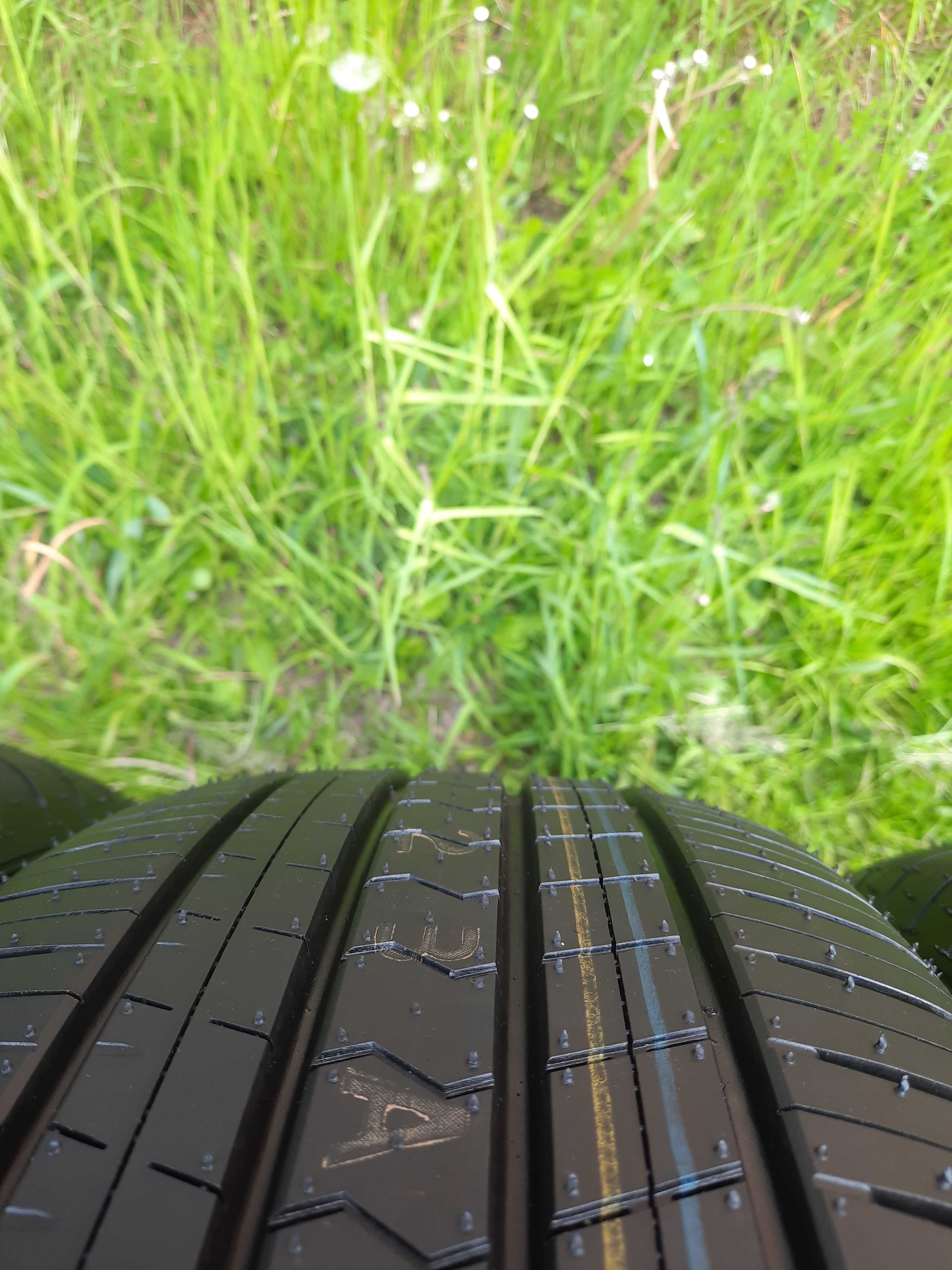 Nowe opony letnie klasy średniej FALKEN 235/60/18 SUV 2023 r