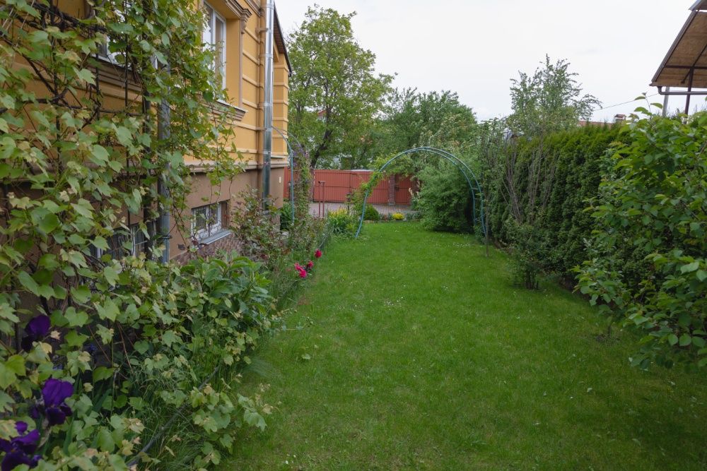 Продаж нерухомості будинку Борислав Львівська обл від власника Карпати