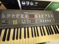 Keyboard Thompsonic TS-68A