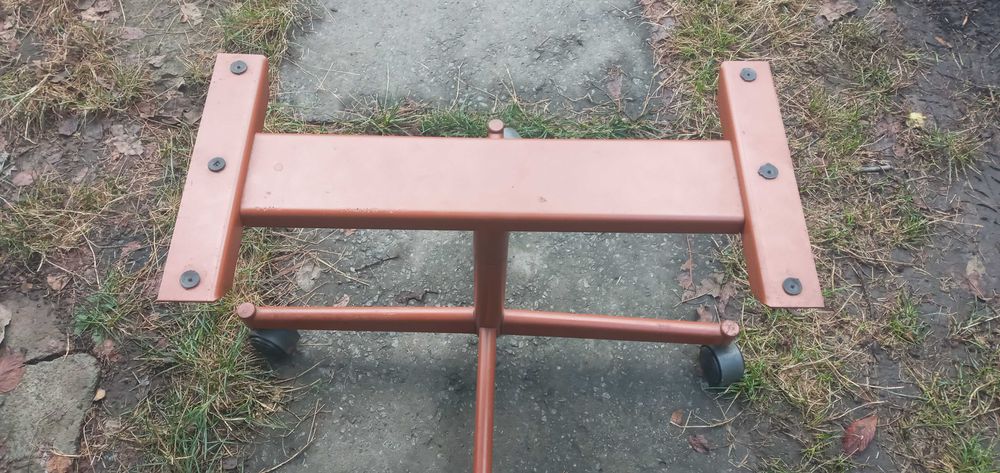 Столик під телевізор , компʼютер акваріум та інше