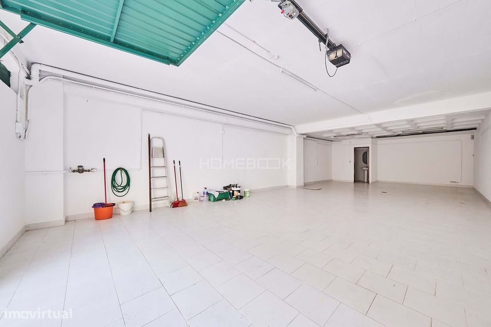 Armazém industrial  muito bem localizado