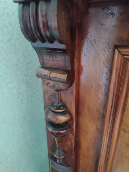 Stara piękna bieliżniarka