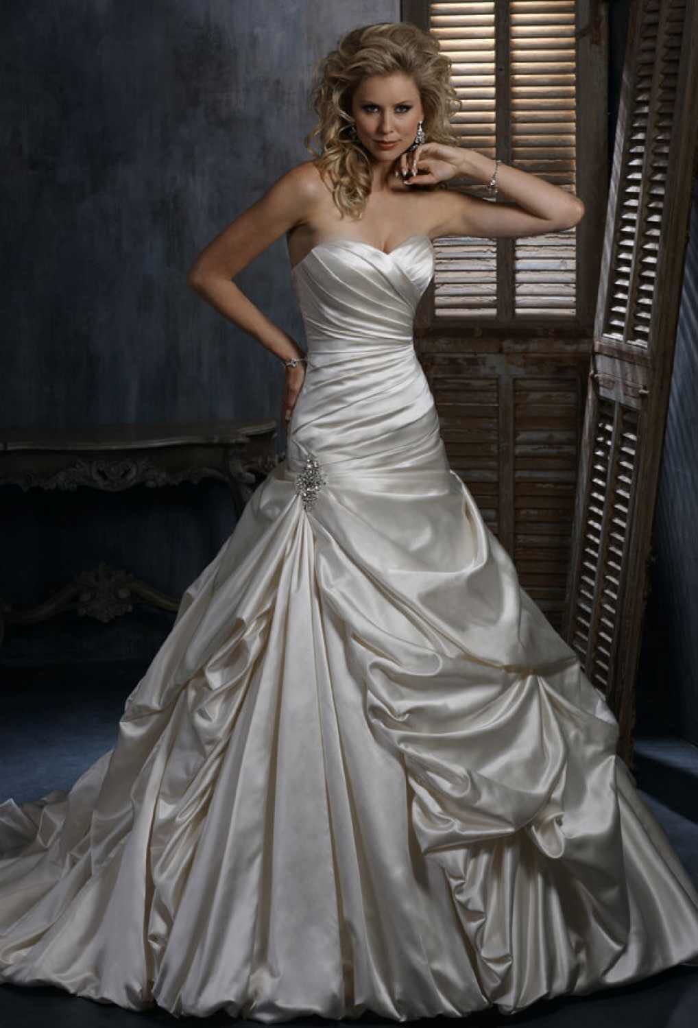 Продам свадебное платье Maggie Sottero