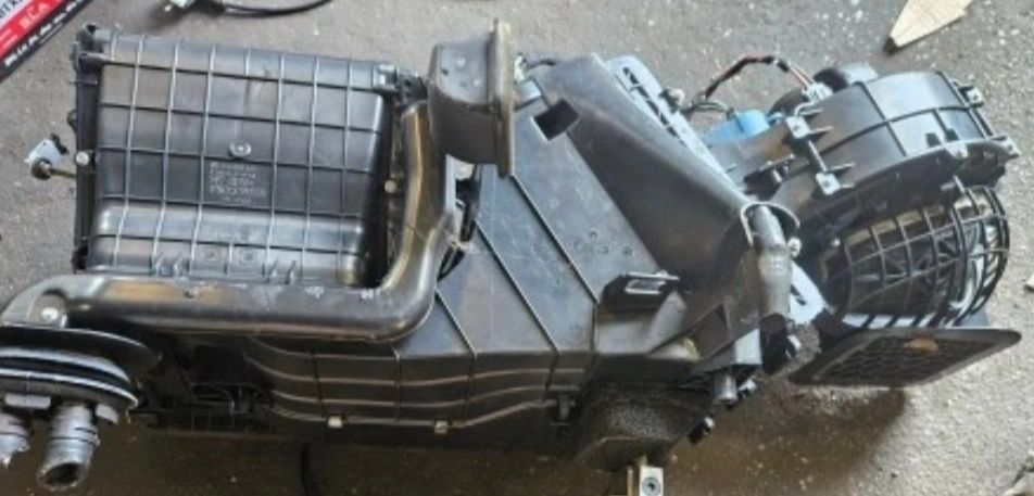 Продам пічку з кондиціонером на Т5 2008р