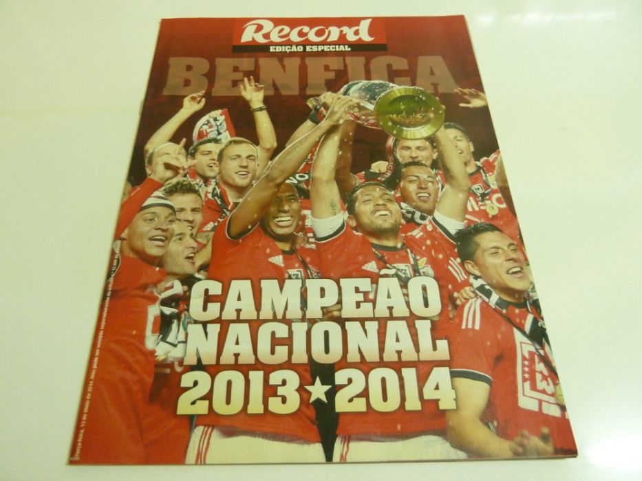 Revistas Record e Mistica Benfica Tetra Campeão