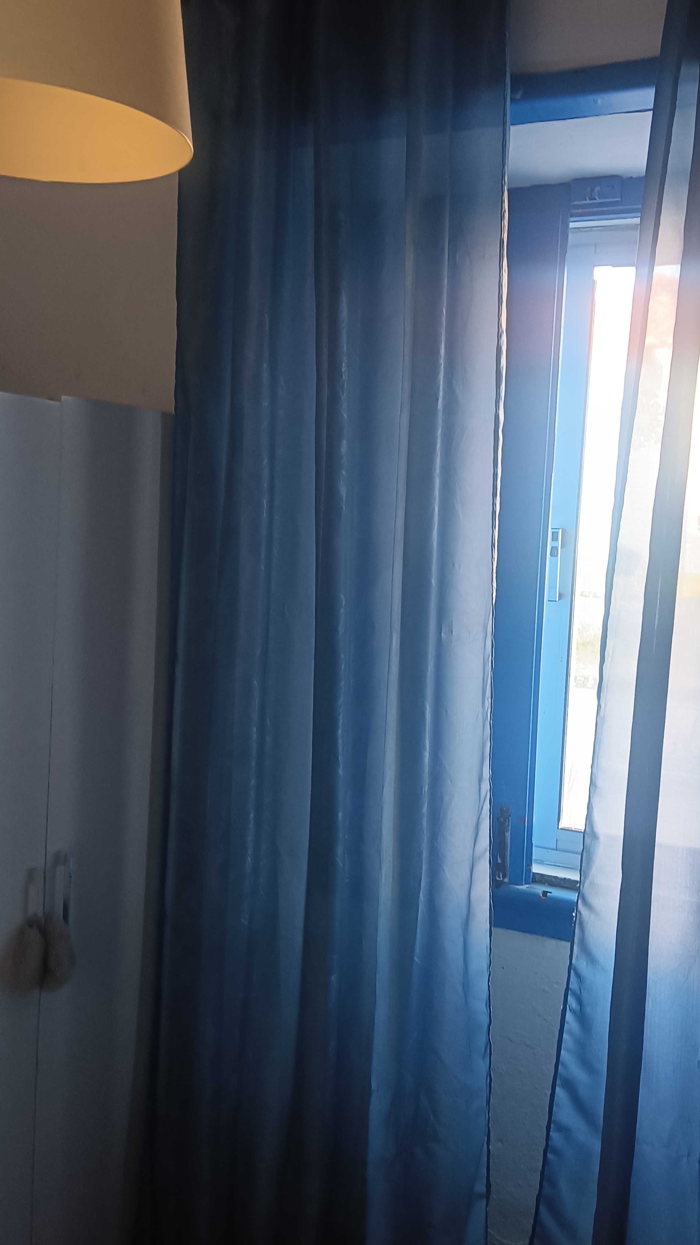 Casa tradicional com terreno com diversas árvores de fruto em S
