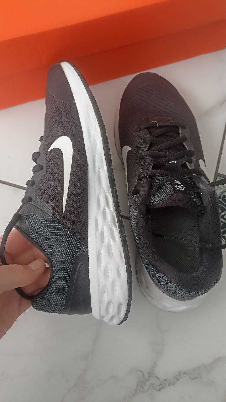 Кросівки Nike running 37,5 оригінал