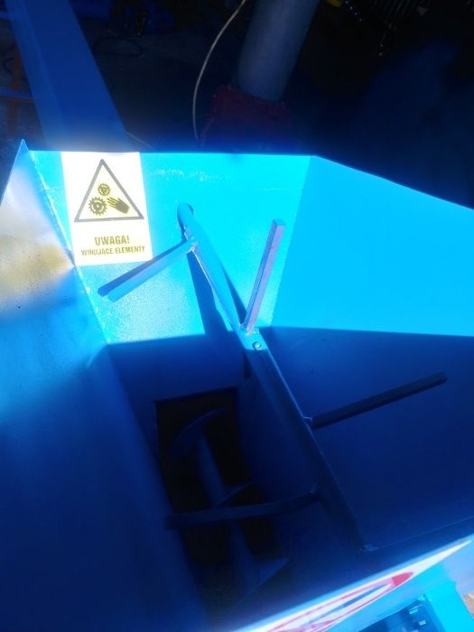 Podajnik do trocin MIESZADŁO przenośnik żmijka  Peleciarka pelleciarka