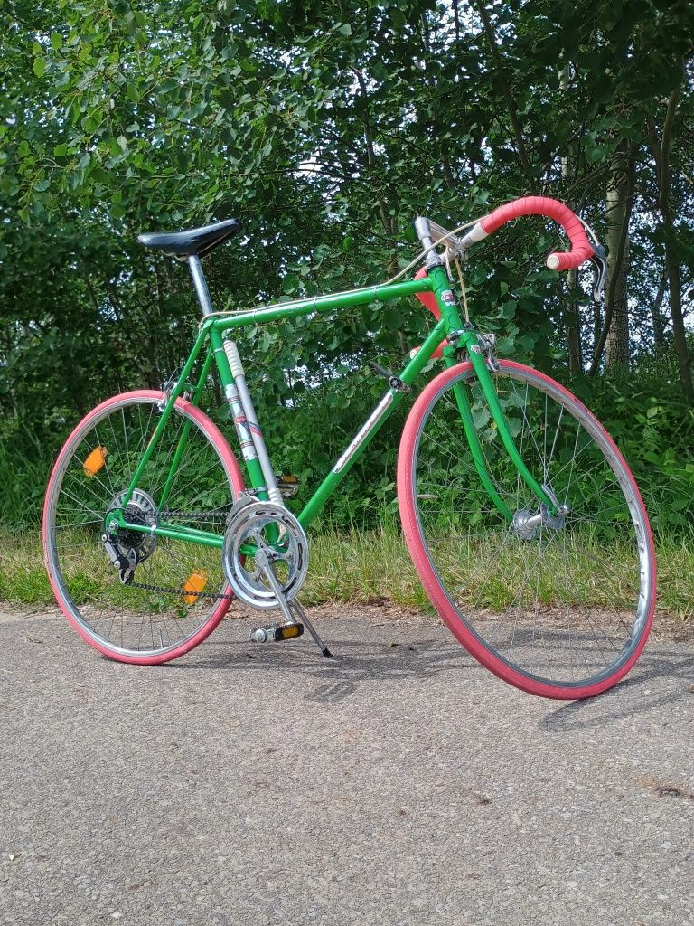Rower szosowy retro klasyk Favorit