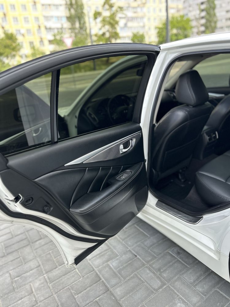 Infiniti q50 gbo awd