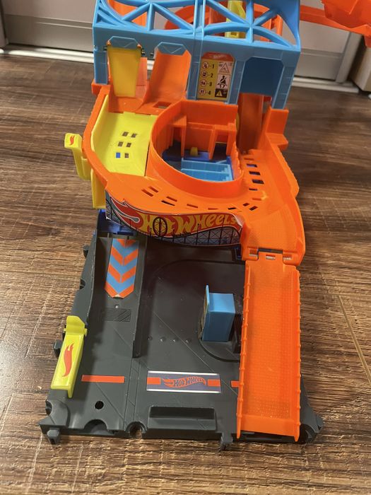 Треки Hot Wheels