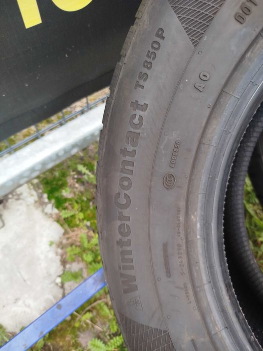 A153# Opony uzywane zimowe 235/65/17" Continental