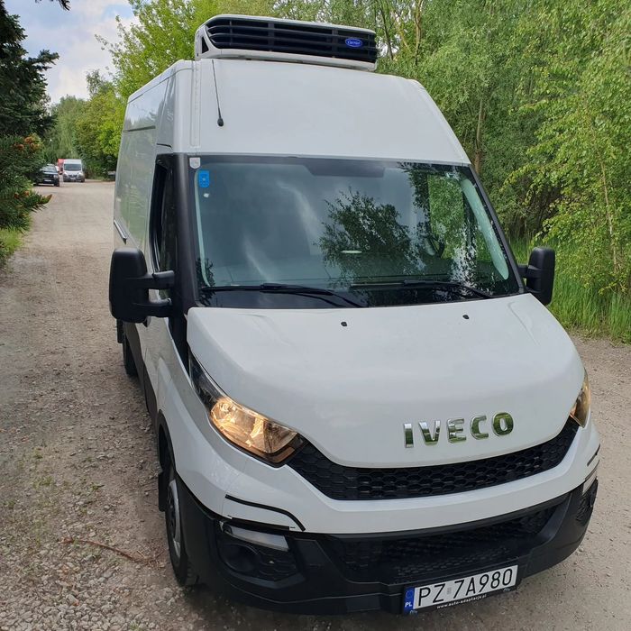 Iveco Daily  L2H2 cena brutto niski przebieg izoterma świeży Carrier grzanie 230V