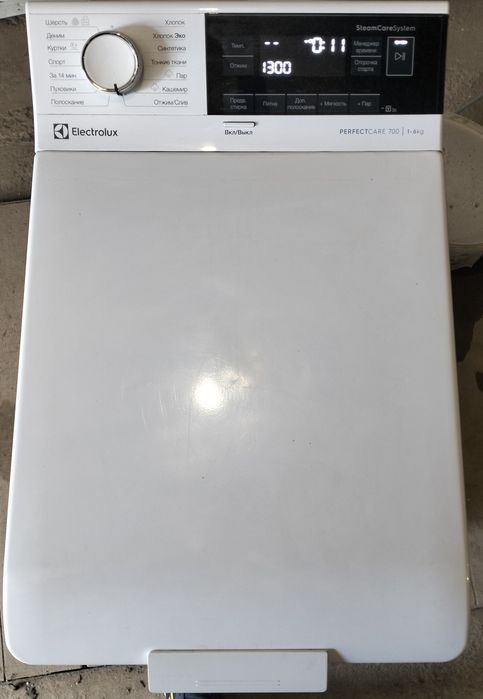 Пральна машина Electrolux 6кг з паром вертикалка