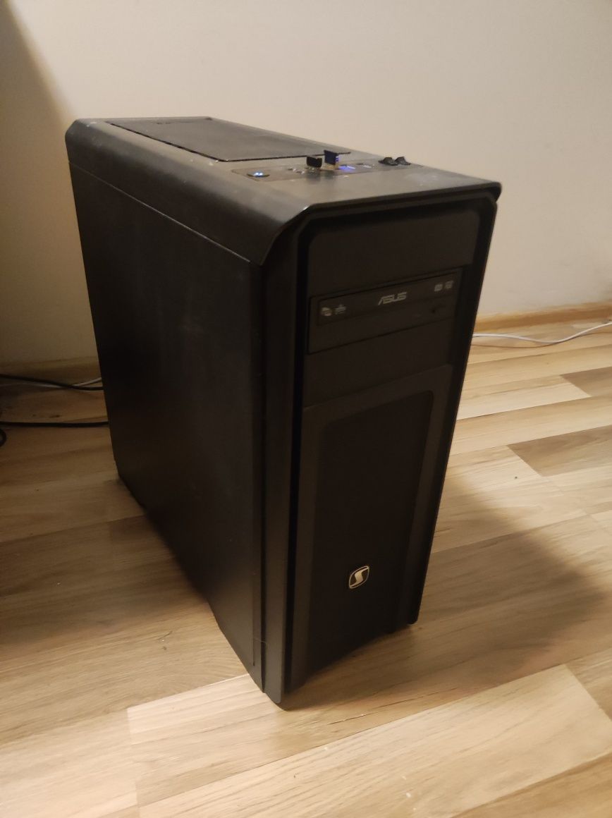 Komputer i5 6500, NVIDIA GTX 960, SSD 112gb, HDD 1tb, ram 16gb