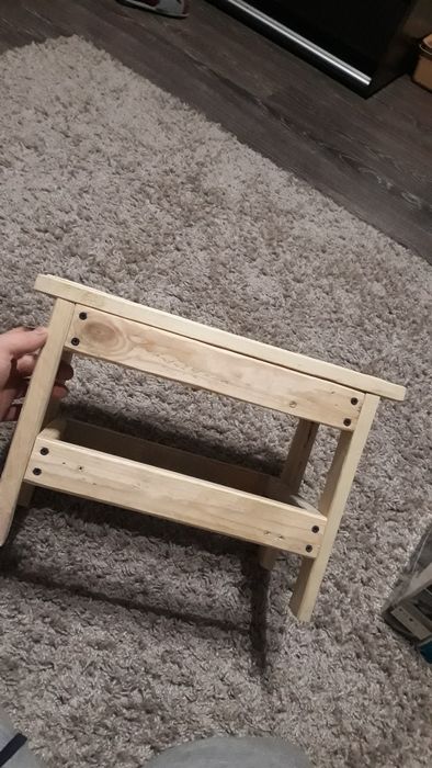 Продам табуреточку ручной работы