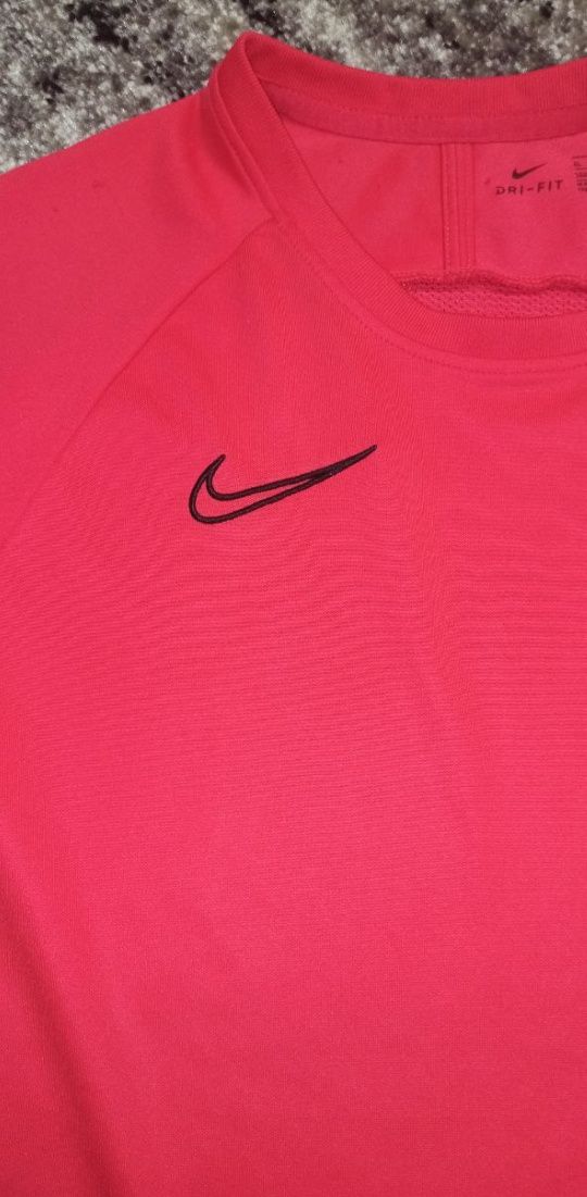 Футболка Найк Nike DRI-FIT