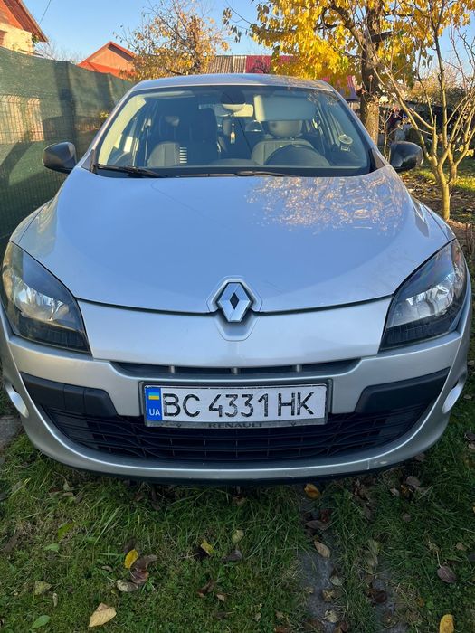 Меган 3 2011 року