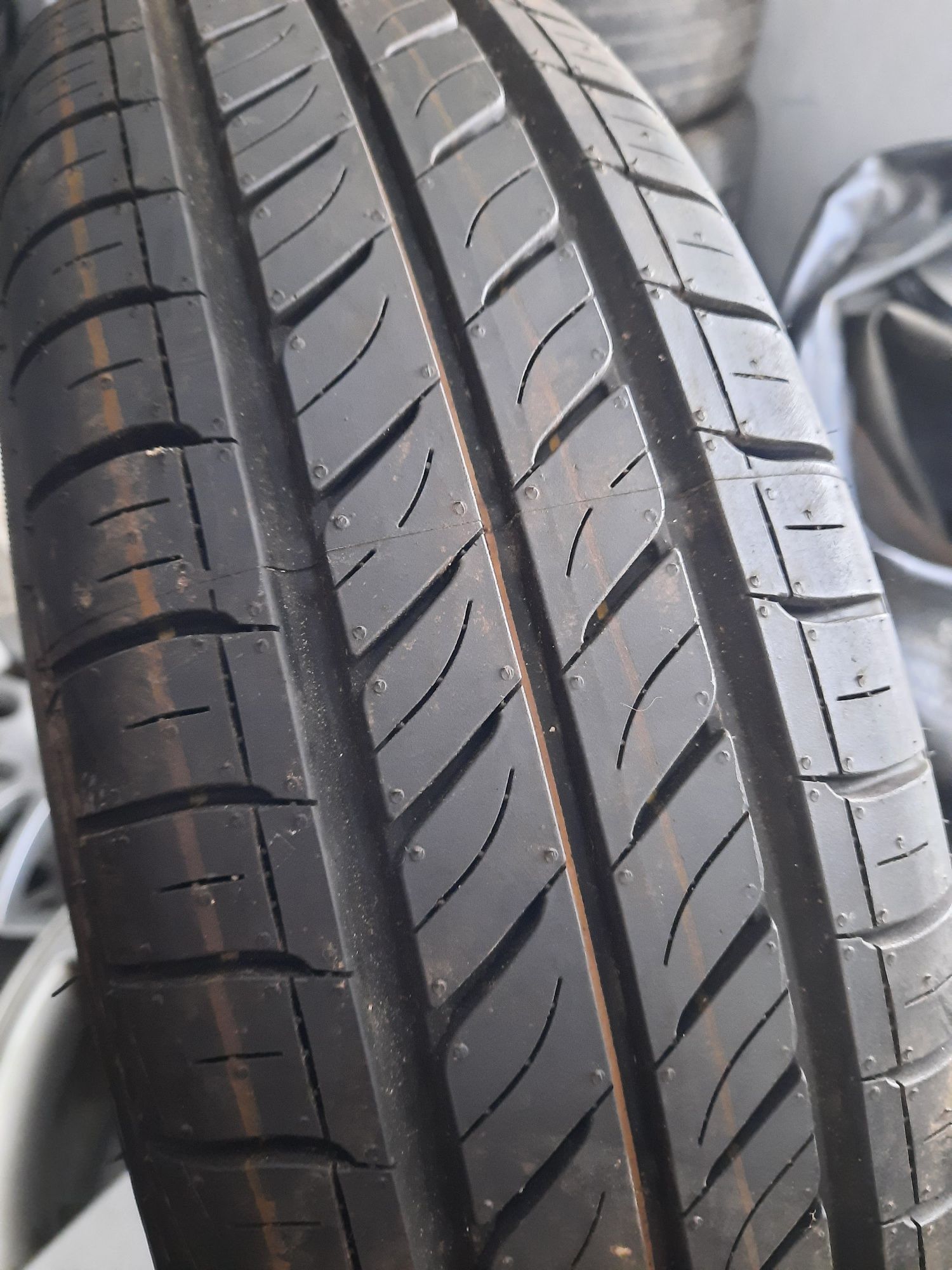 Літні шини (летняя резина) 165/65r14 Dunlop Enasave ES300