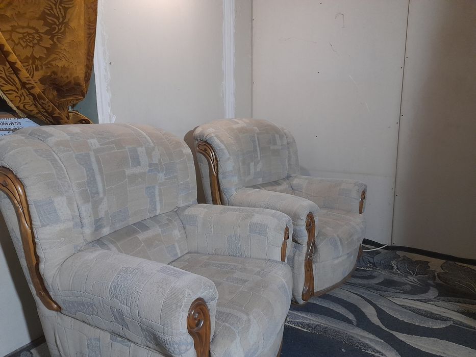 Sofa plus dwa fotele