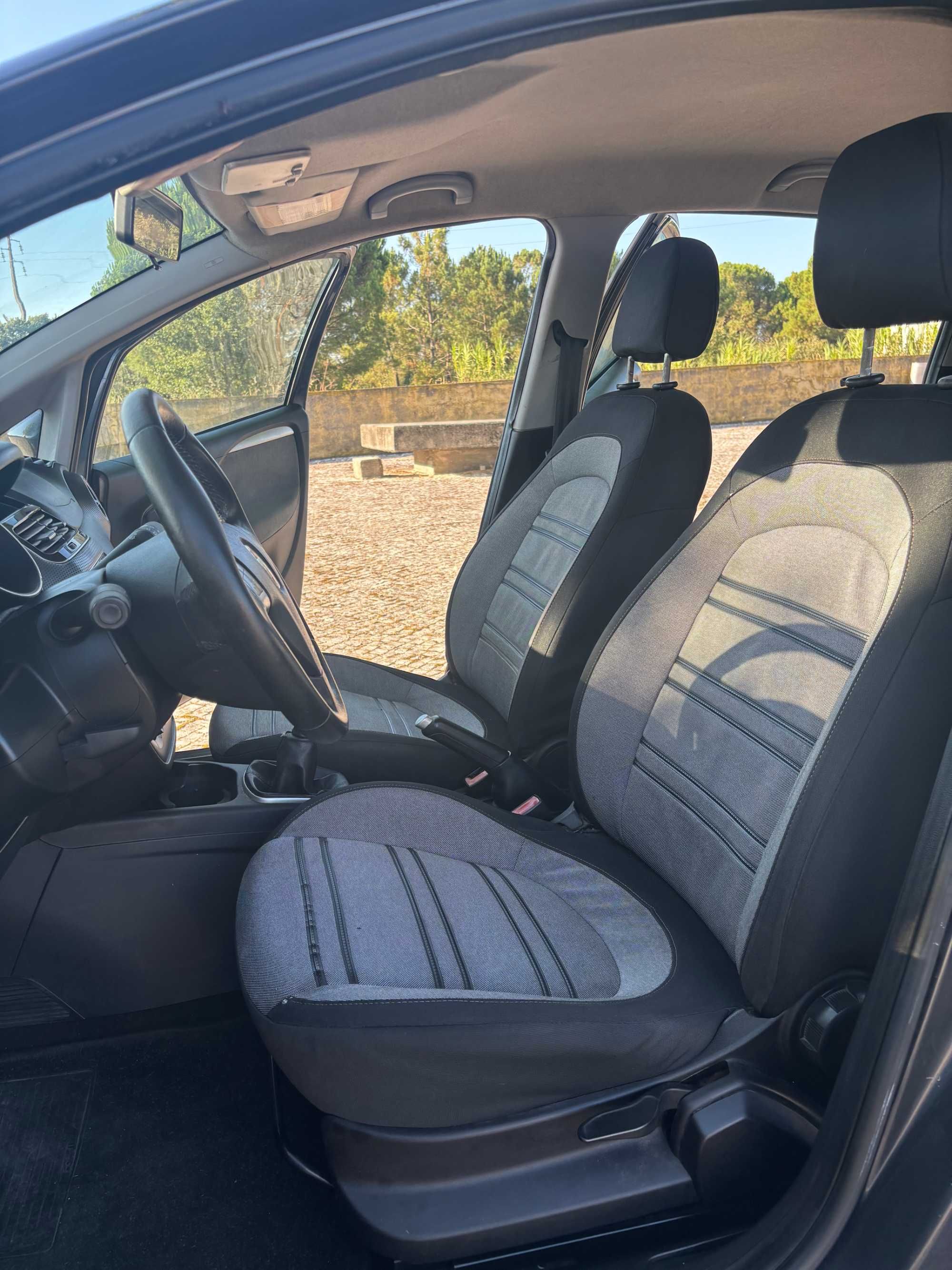 Fiat Punto Evo 1.3Diesel  184Mil c/Garantia 99/mês