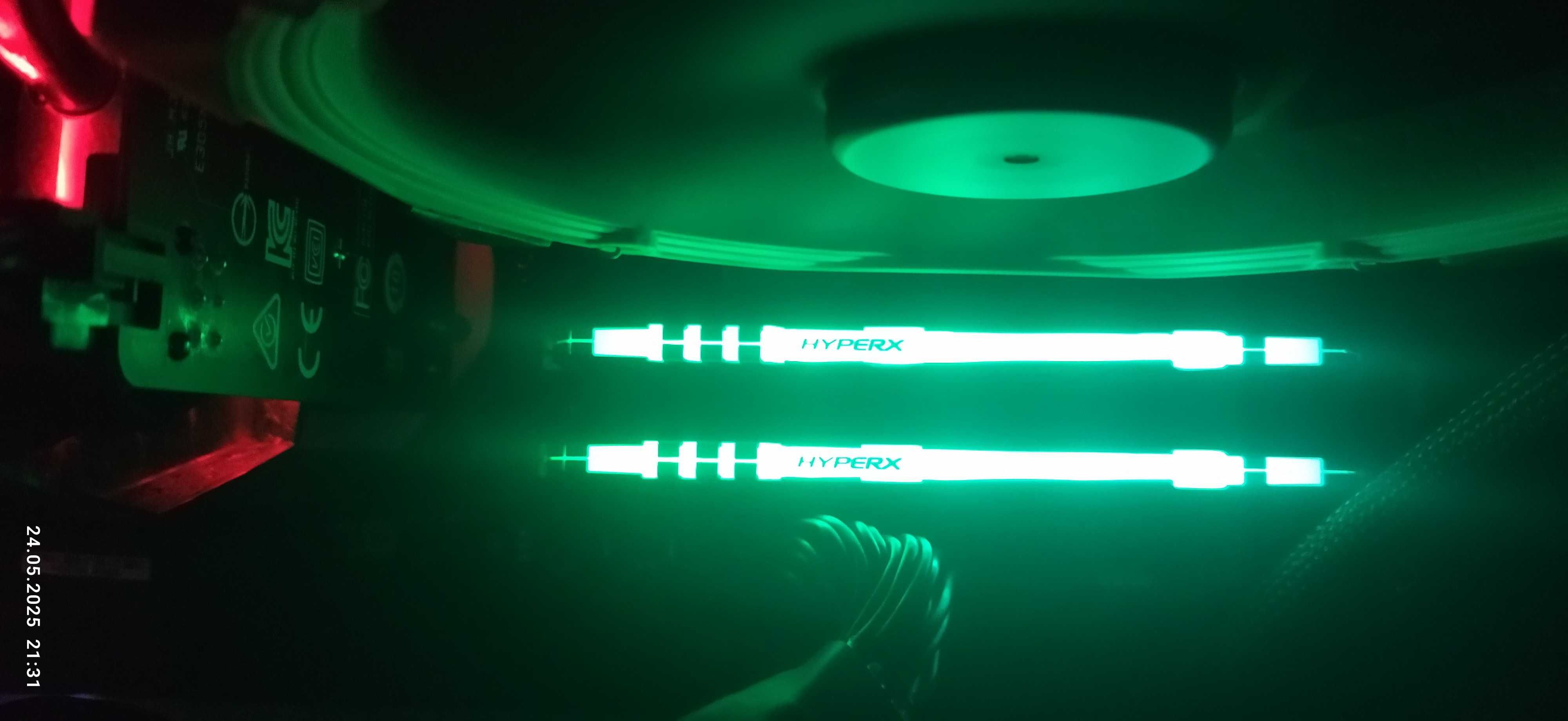 HyperX 64 GB (2x32GB) DDR4 3600 MHz FURY RGB (Micron/Dual Rank CL18)