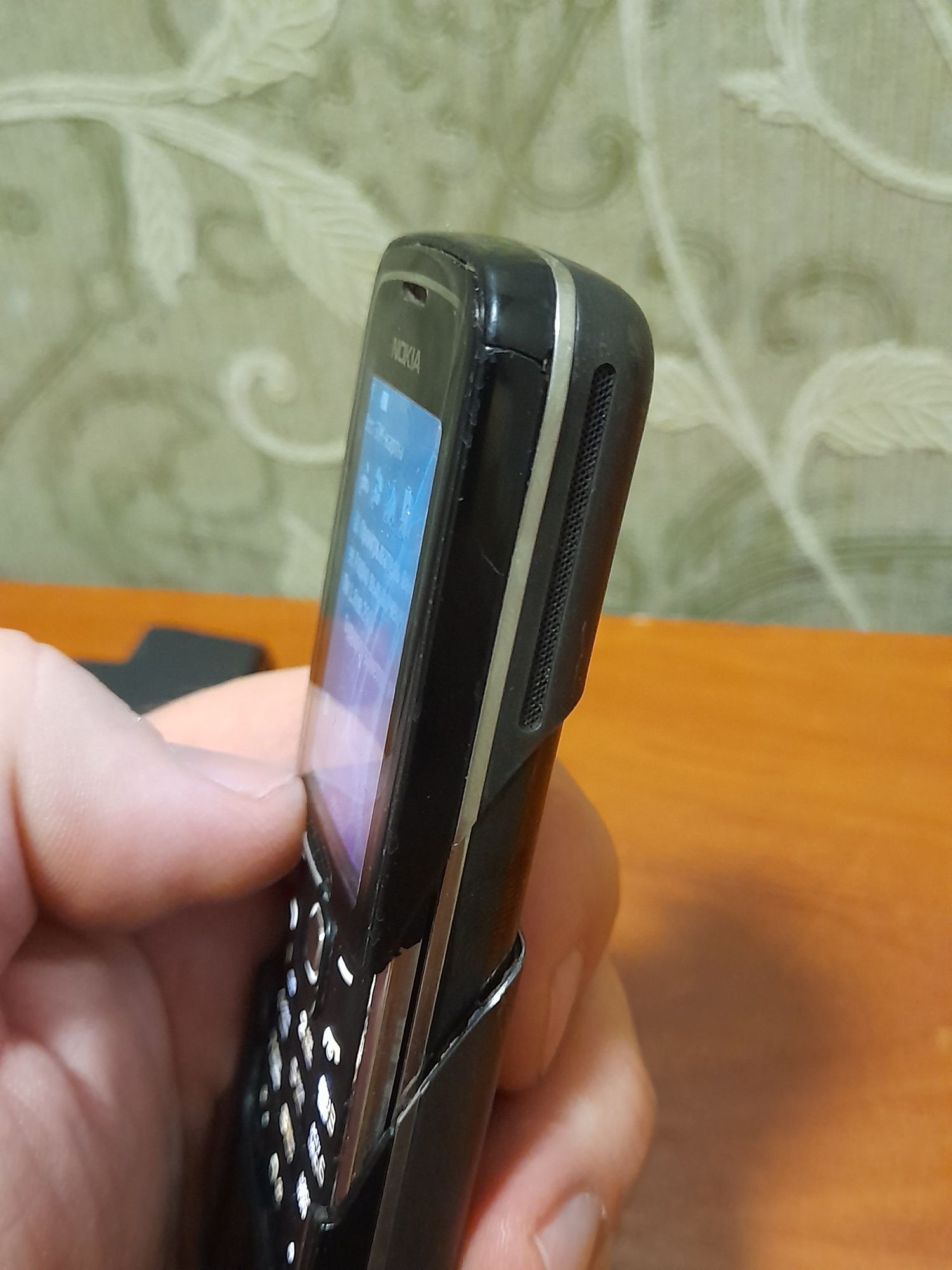 Продам телефон nokia 8600 luna