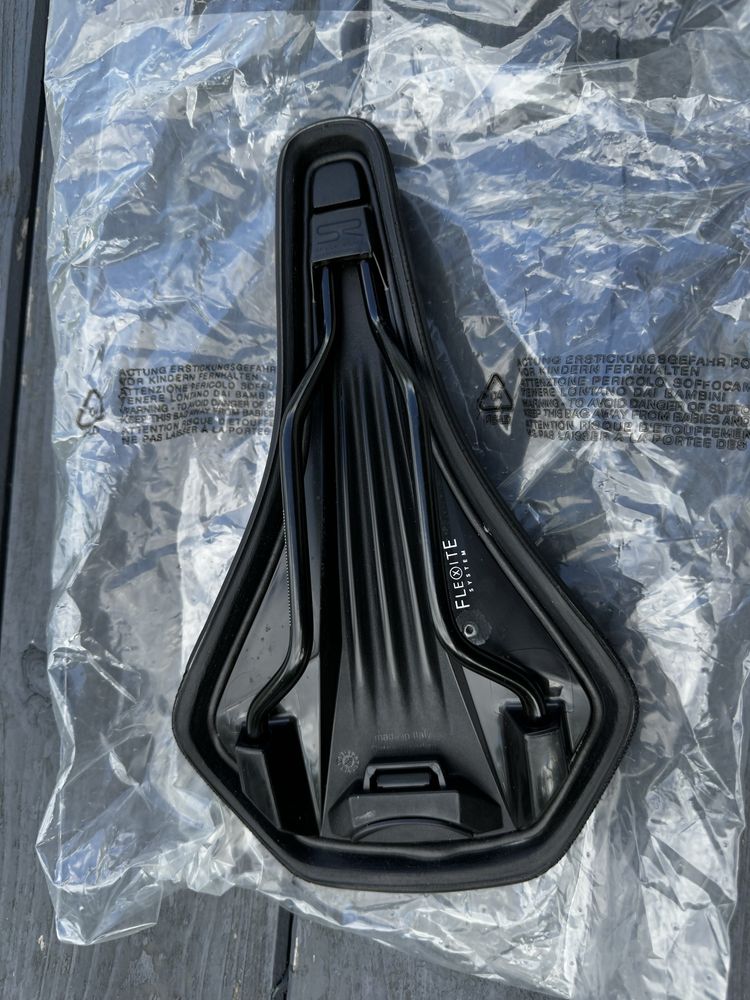 Siodełko SELLE ROYAL 3d skingel Lookin Evo Athletic męskie