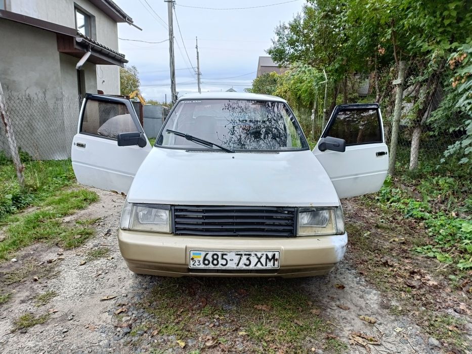 Хороша Таврія 1102 авто (1992) , машина, автомобіль
