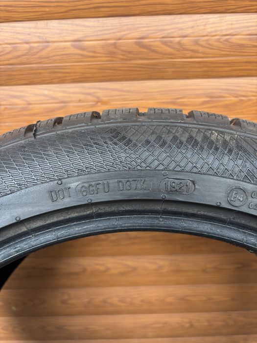235/45/18 Continental 4 opony zimowe 8.56mm