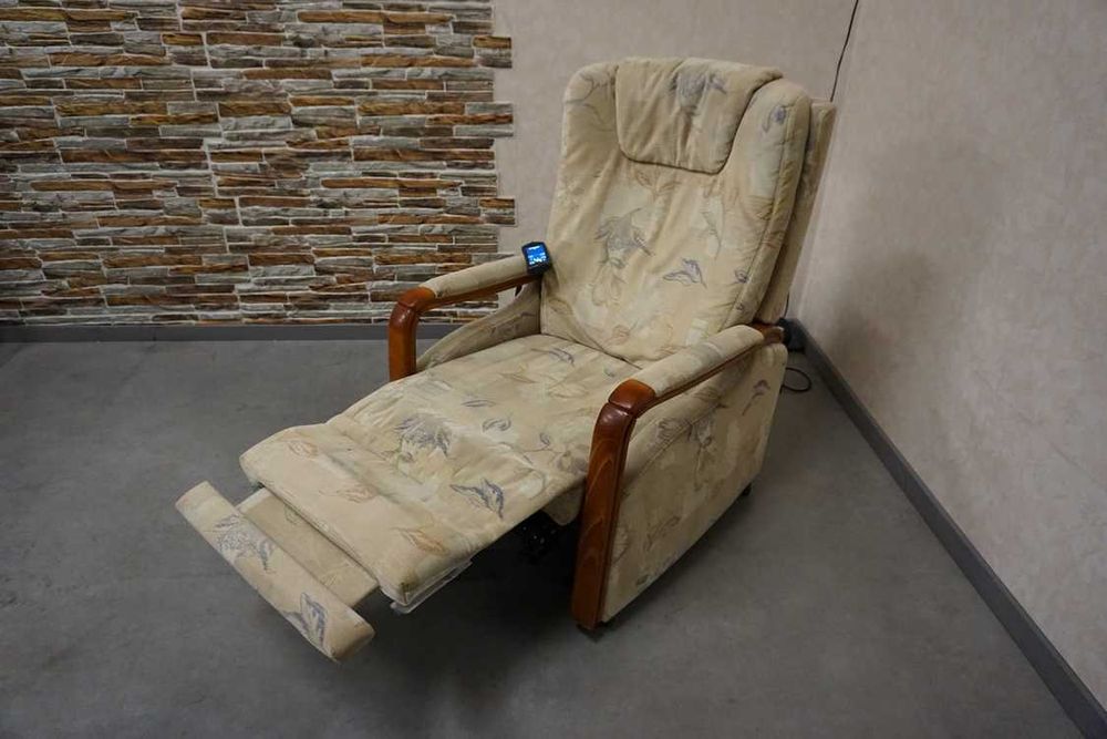 Fotel Geriatryczny Senior Materiał funkcja pomocy wstawania HIMOLLA