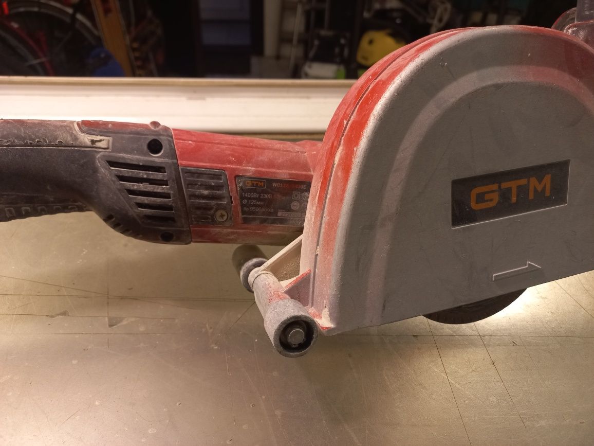 Штроборез GTM WC125/1400E
