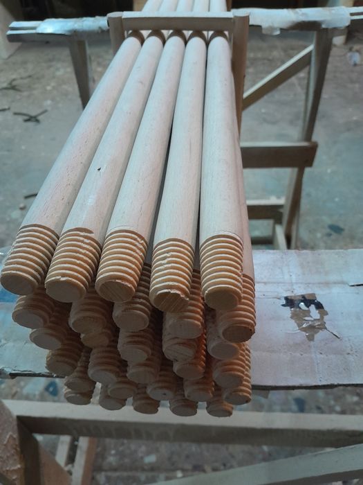 Держак дерев'яний Бук