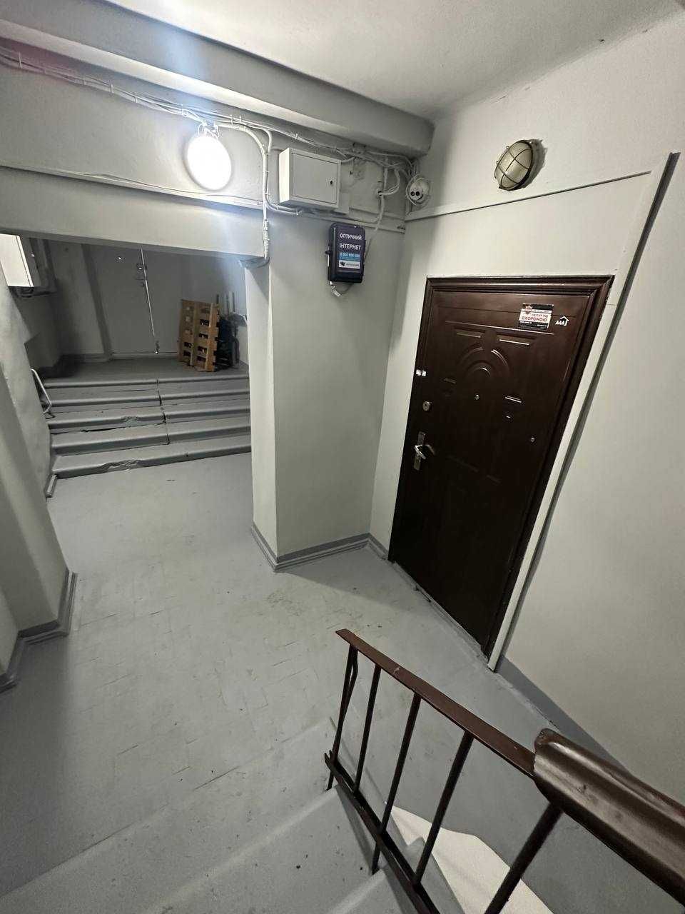 Продам приміщення 38,3 м2 в центрі вул. В.Мономаха Ремонт Меблі