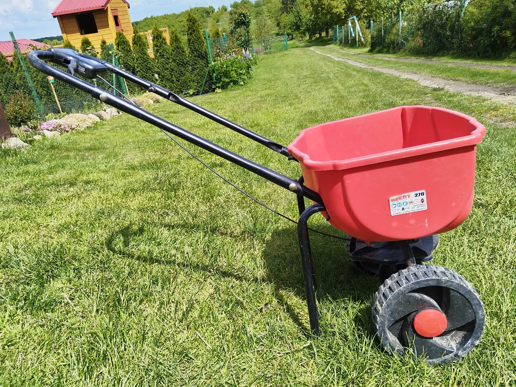 Rozsiewacz nawozów Cheht 27l