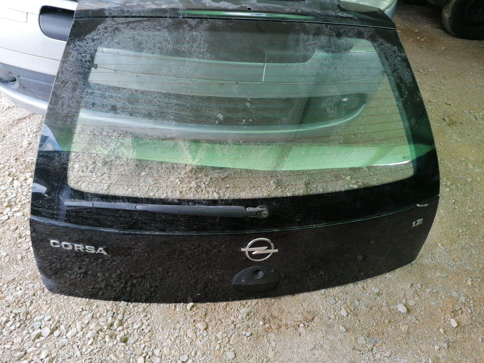 Bagageira opel corsa c