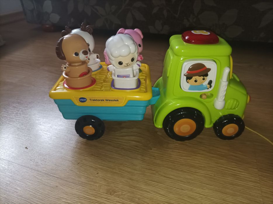 Zabawka interaktywna traktorek ze zwierzątkami