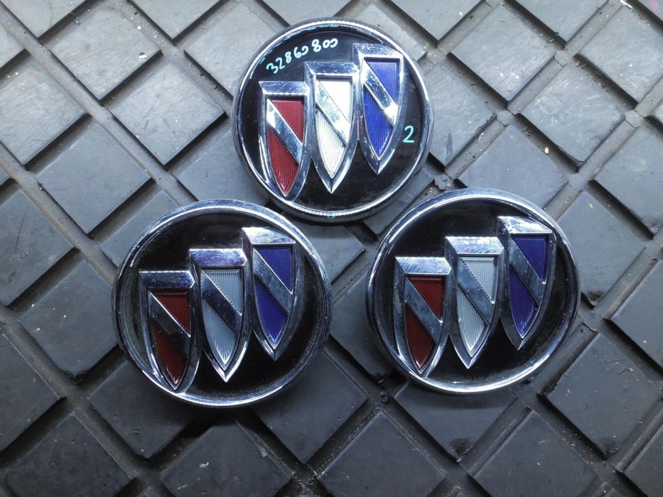 LOGO PRZYCISK KLAPY TYLNEJ OPEL ASTRA J IV HB 39061716