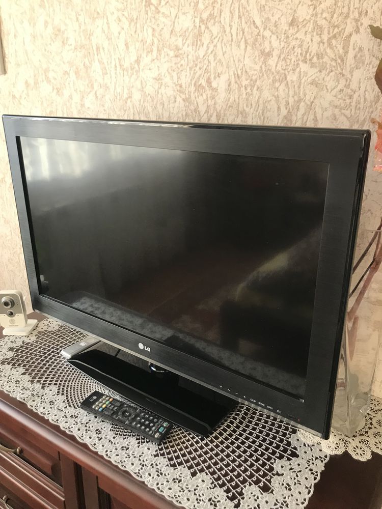 Телевізор LG 32