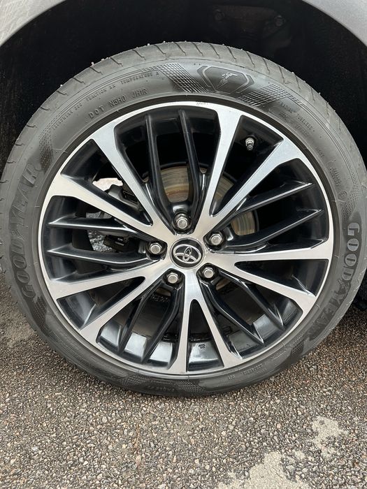 Диски колісні Toyota Camry 70 R18 оригінал