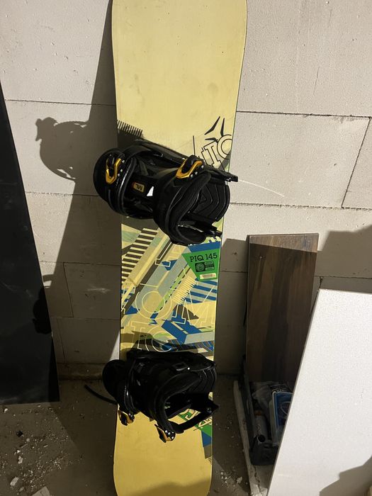 Deska Atomik + buty burton