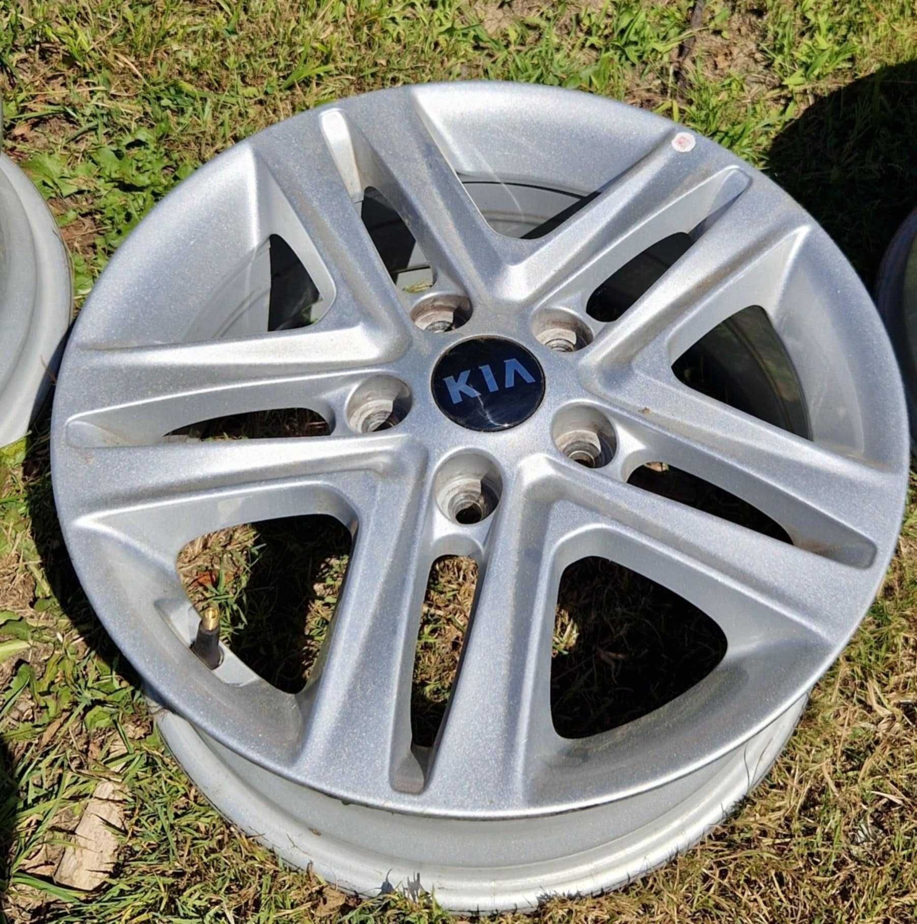 Sprzedam felgi  roz. 16, rozstaw śrub 5X114,3