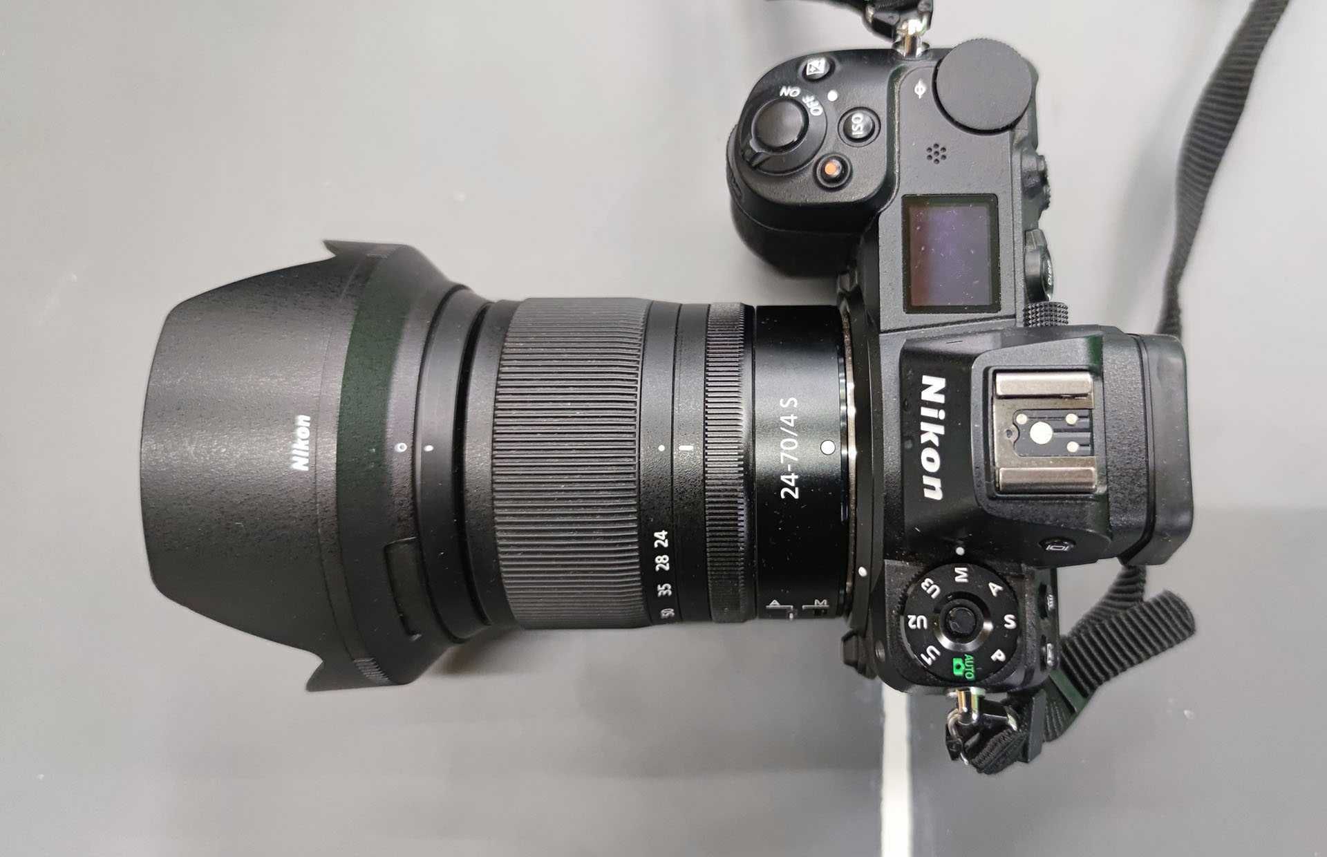 Nikon Z6 Kit z obiektywem Nikkor 24-70 f4 adapter FTZ z dodatk baterią